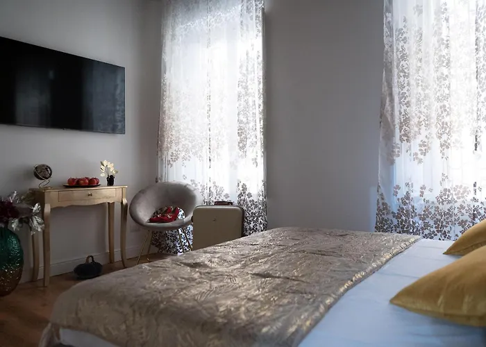 Pantheon Charming Apartment